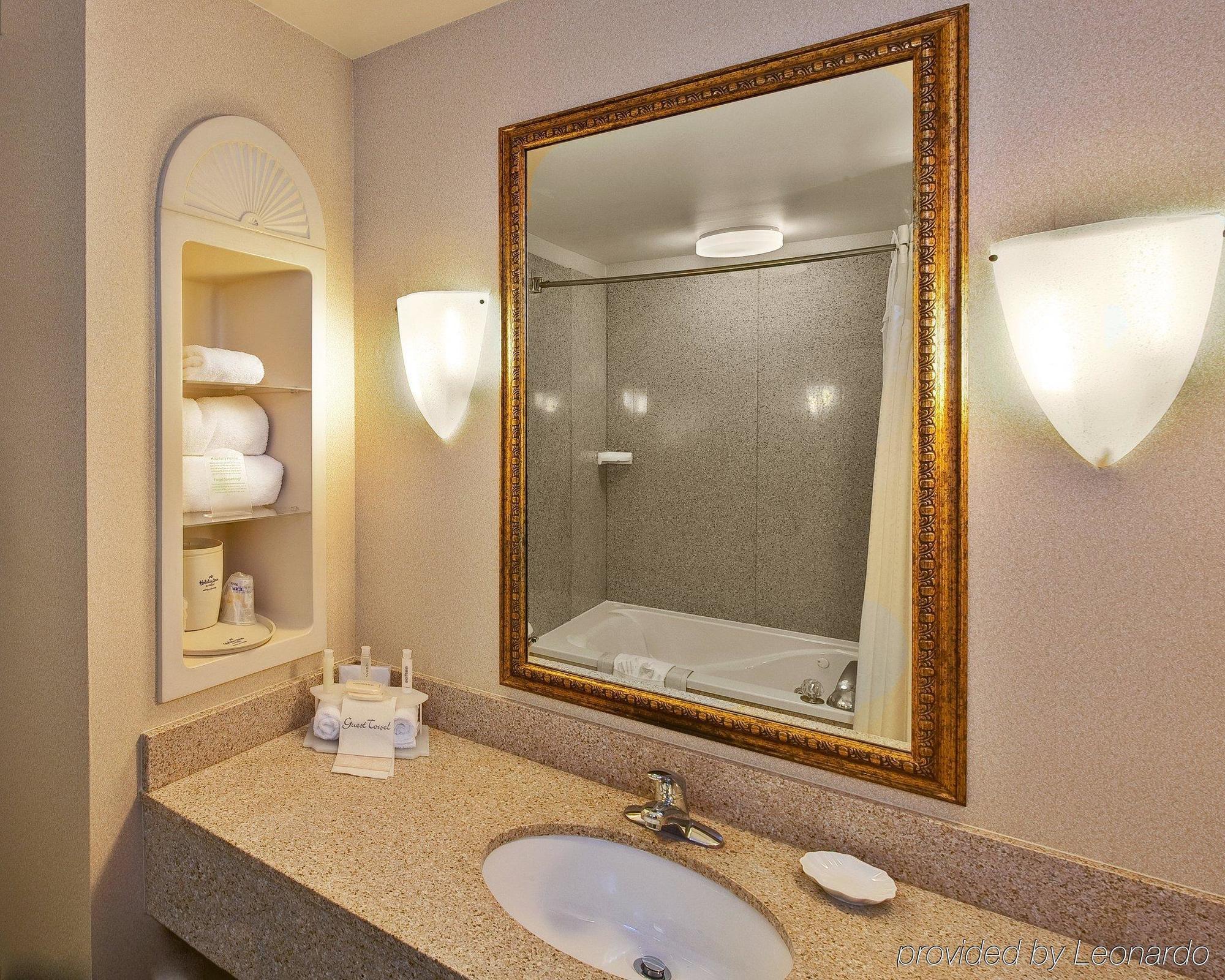 Holiday Inn Express & Suites Dyersburg By Ihg Zimmer foto